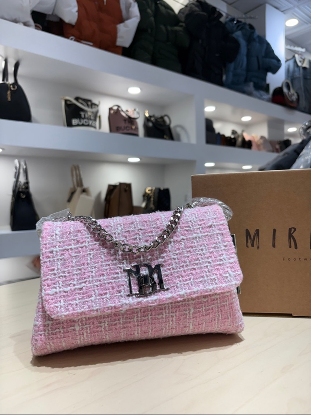 Pink Tweed Chain Shoulder Bag - Stylish Women's Handbag